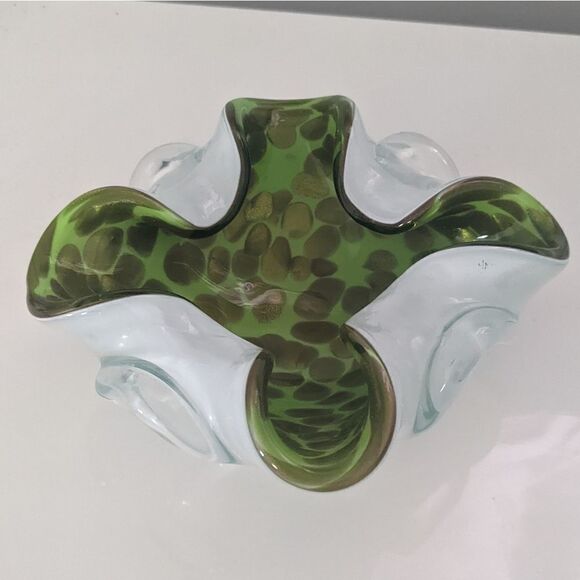 Murano Glass Bowl Speckled Green and Gold - Picture 1 of 8